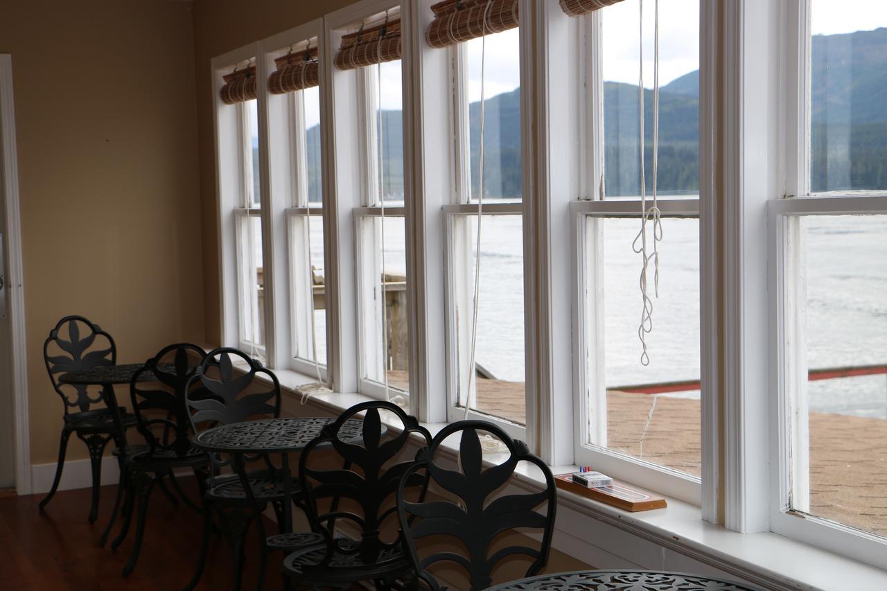 Nimpkish Hotel Alert Bay Bagian luar foto