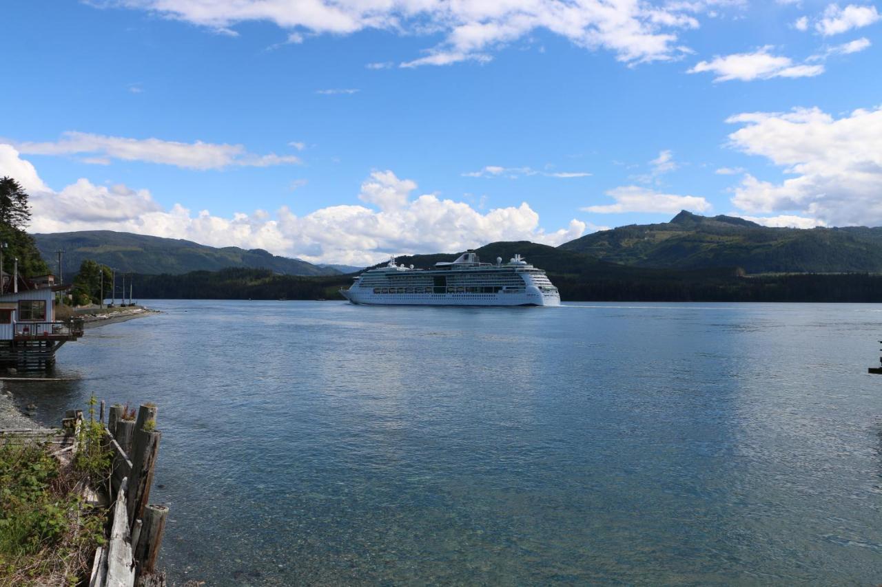 Nimpkish Hotel Alert Bay Bagian luar foto