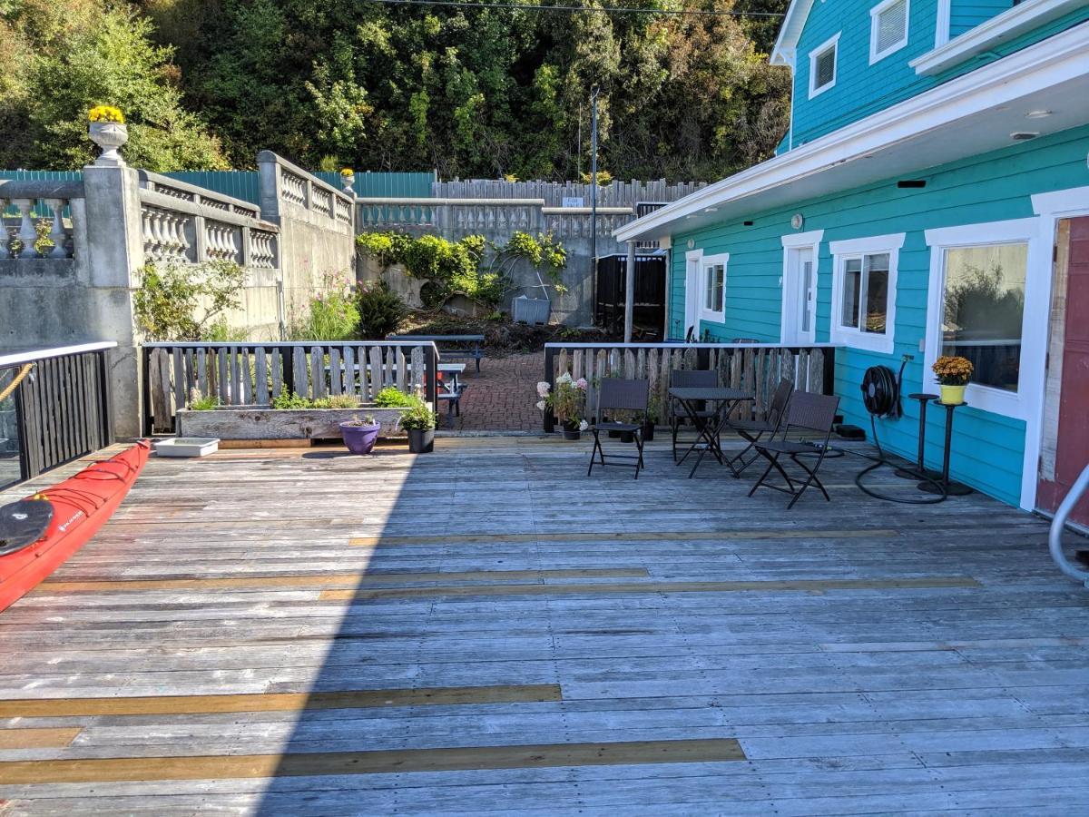 Nimpkish Hotel Alert Bay Bagian luar foto